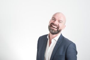 若ハゲに悩むあなたへ、育毛剤の効果は本当にある？